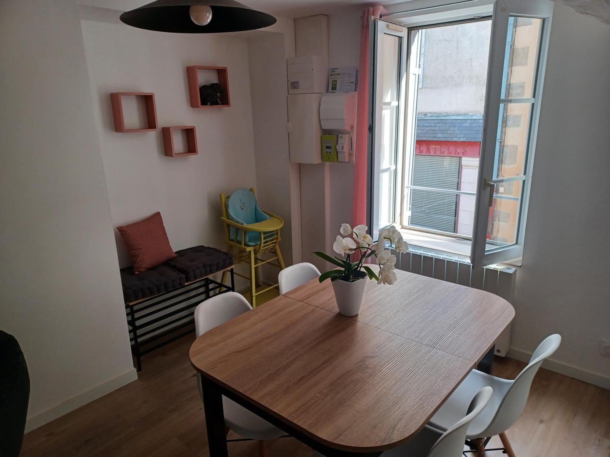 Apartamento Duplex Cosy Et Douillet Ernée Exterior foto